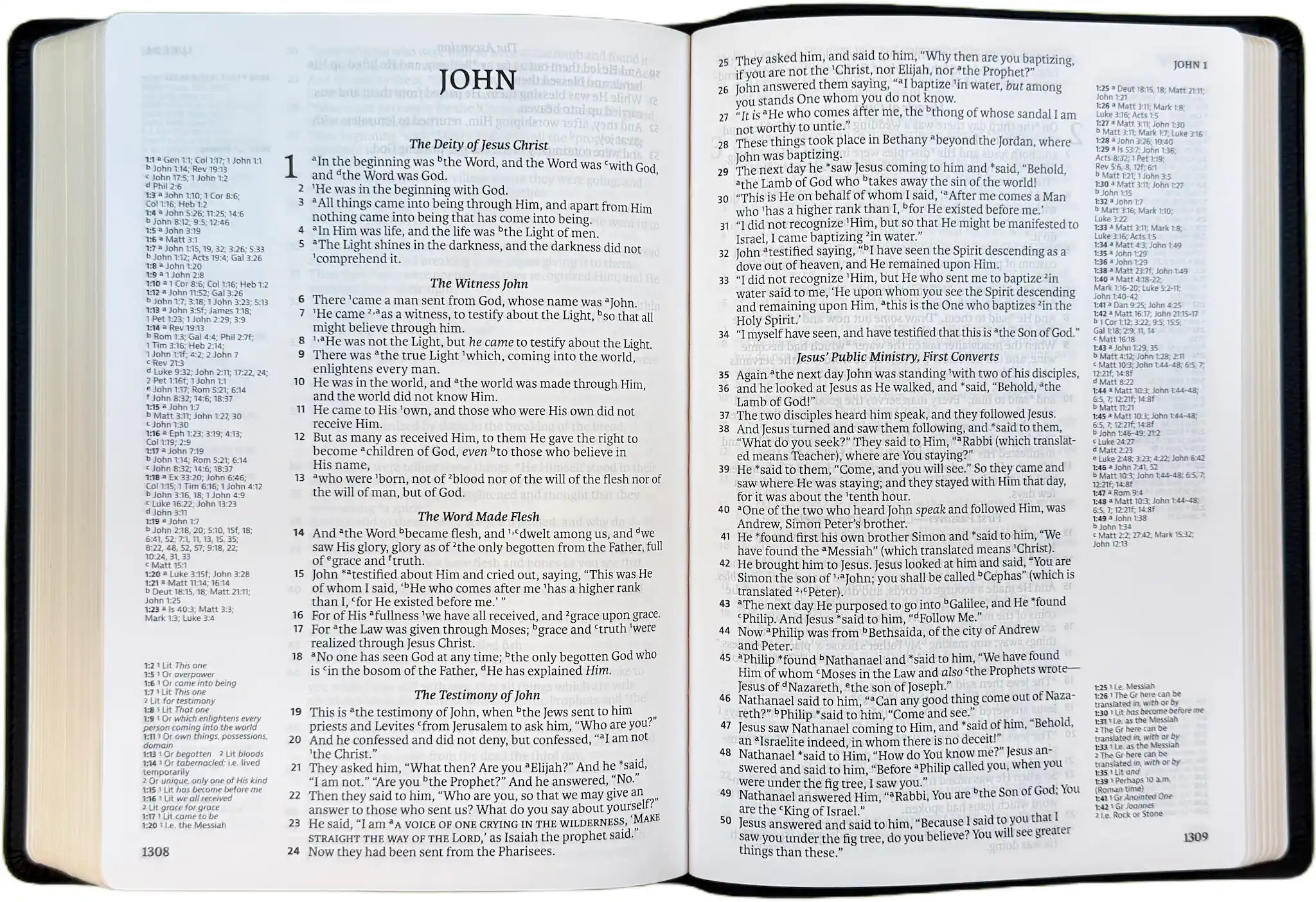 NASB 1995 Side Column Reference Bible, open interior pages
